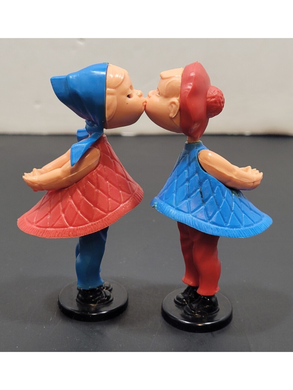 Vintage Magneto BGM W. Germany Kissing Magnetic Boy & Girl Plastic Figurines